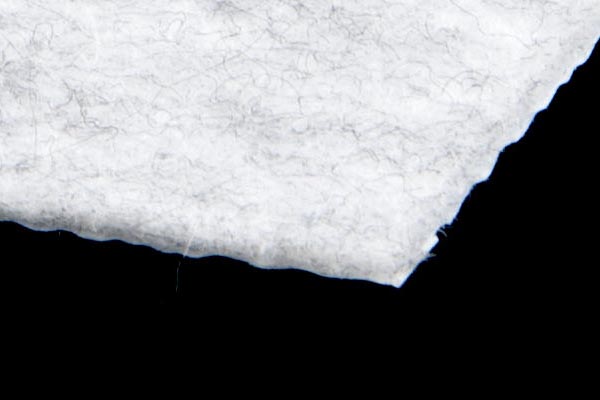 Anti-Drop 200 Sound Absorbing: Próbka wygłuszającej i najgrubszej włókniny Anti-Drop 200 Sound Absorbing – sprawdź parametry.
